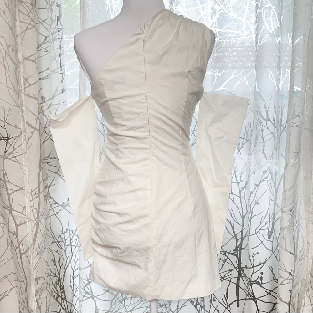 ATOIR WHITE CUT OUT TWIST FRONT ONE SHOULDER STAY WITH YOU DRESS - Picture 8 of 12